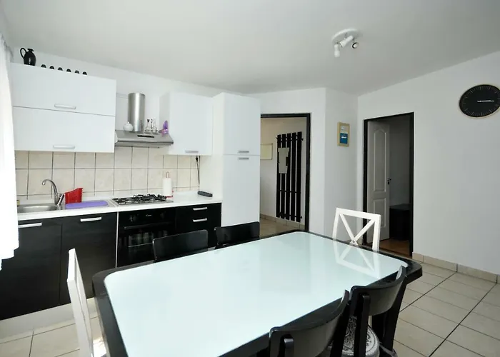 Apartament Sandra *