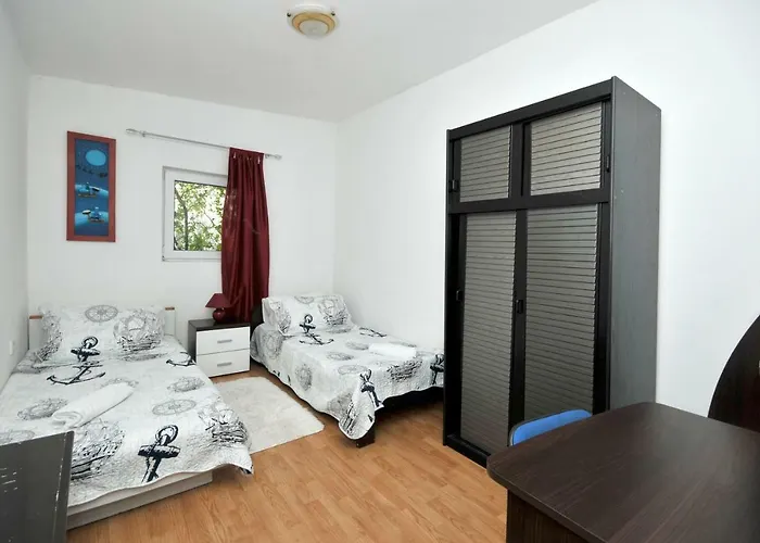 Sandra * Трогір